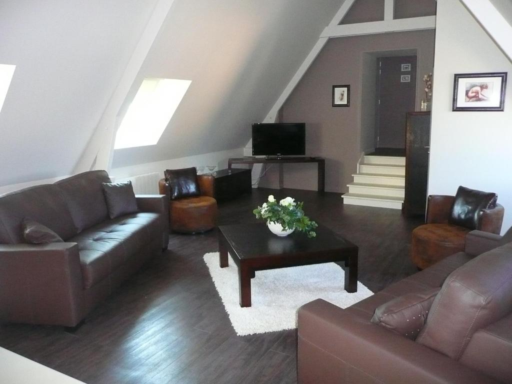 Hotel Le Saint Aubin Chevillé Habitación foto